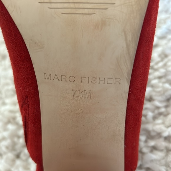 Marc Fisher black heels in suede red! - Picture 5 of 6